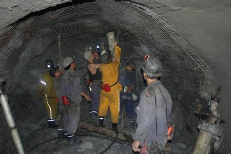 隆阳工程爆破中的危险因素分析以及应对工程爆破危险的措施